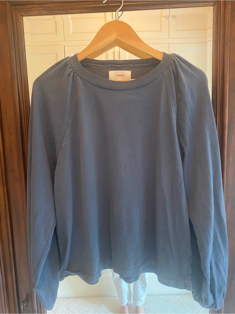 XiRENA Slate Blue Pullover Long Sleeve Top